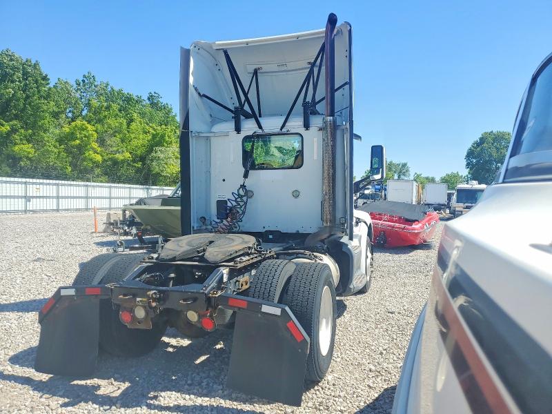 Продажа на аукционе авто 2016 Peterbilt 579, vin: 1XPBA48X8GD339668, номер лота: 50615656