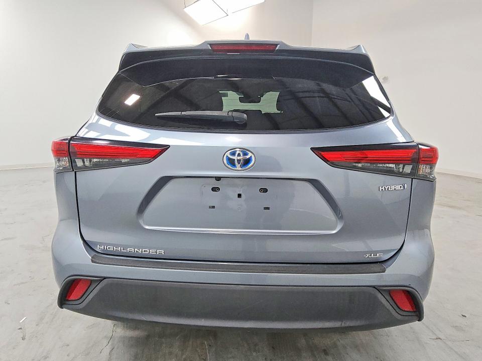 Продажа на аукционе авто 2021 Toyota Highlander, vin: 5TDGBRCH5MS031472, номер лота: 52941786