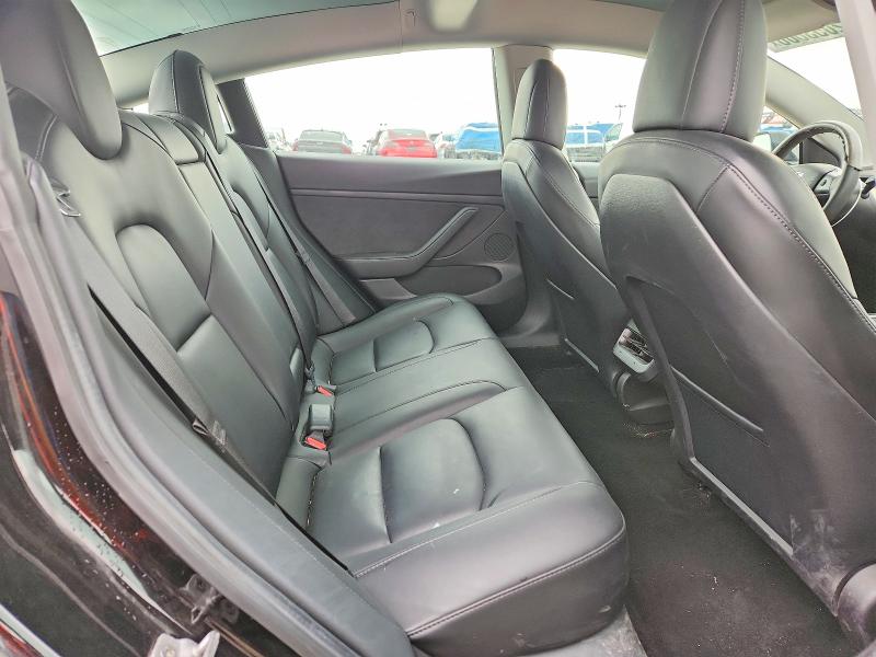 52053606 :رقم المزاد ، 5YJ3E1EA2MF063694 vin ، 2021 Tesla Model 3 مزاد بيع