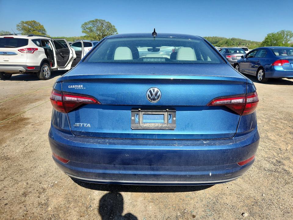 53368486 :رقم المزاد ، 3VWCB7BU2LM008390 vin ، 2020 Volkswagen Jetta مزاد بيع