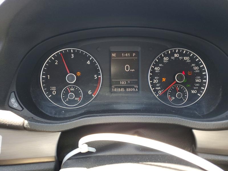 53131806 :رقم المزاد ، 1VWBV7A33FC008996 vin ، 2015 Volkswagen Passat مزاد بيع
