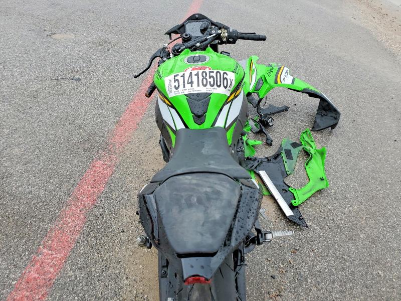 51418506 :رقم المزاد ، JKBZXVM16SA009405 vin ، 2025 Kawasaki Ninja Zx مزاد بيع