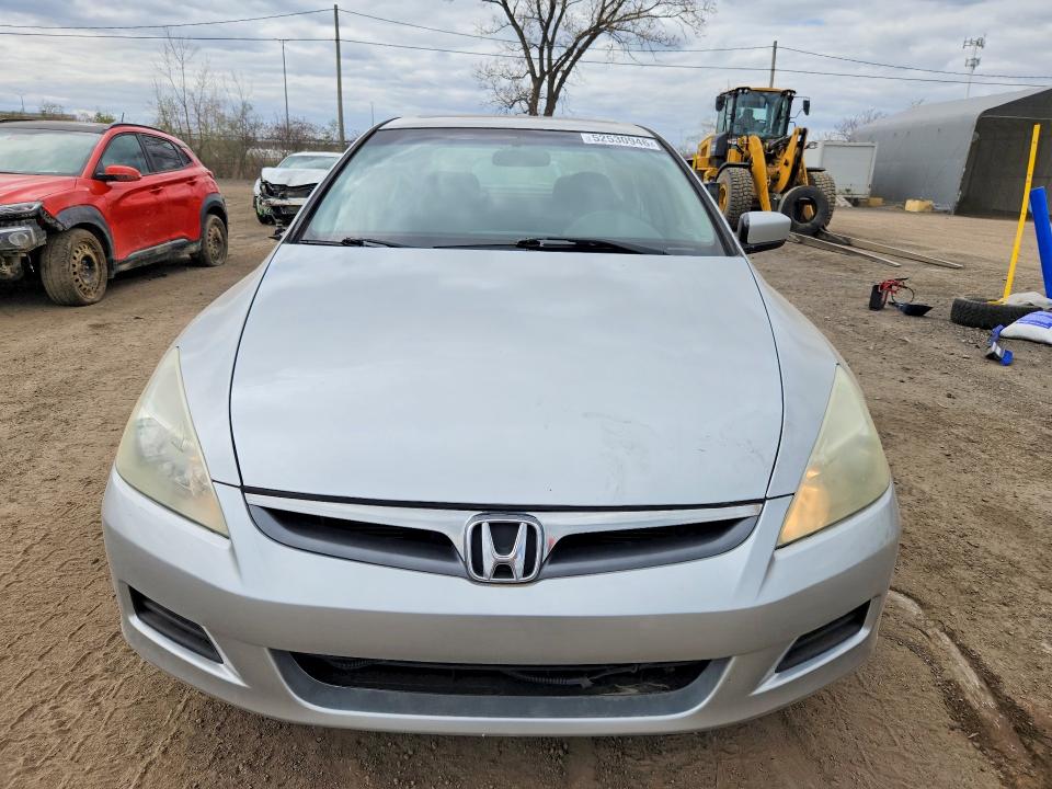 52530946 :رقم المزاد ، 1HGCM56717A807281 vin ، 2007 Honda Accord مزاد بيع