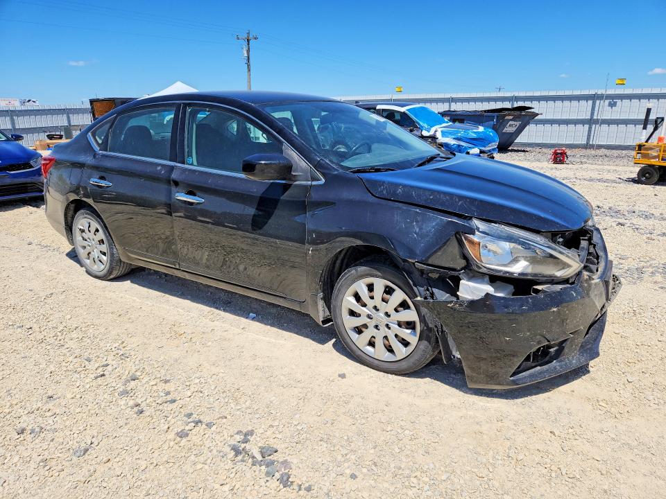 52609316 :رقم المزاد ، 3N1AB7AP7JY321403 vin ، 2018 Nissan Sentra مزاد بيع