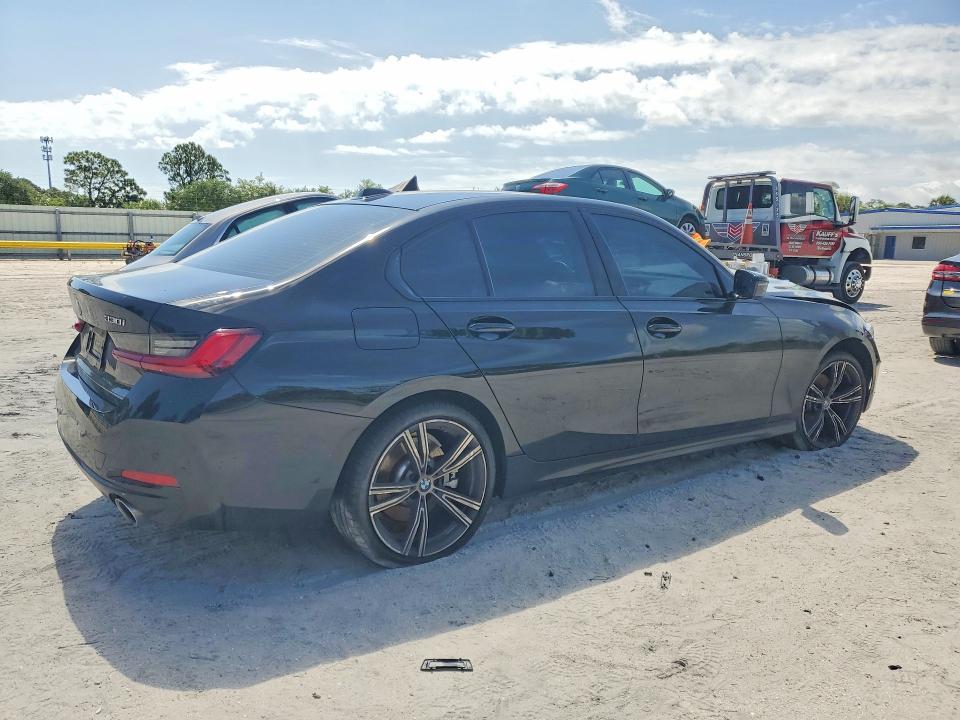 52566126 :رقم المزاد ، 3MW69FF08P8D25597 vin ، 2023 Bmw 330i مزاد بيع