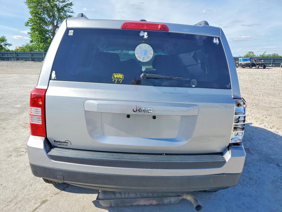 51984956 :رقم المزاد ، 1C4NJPBB2GD754370 vin ، 2016 Jeep Patriot مزاد بيع
