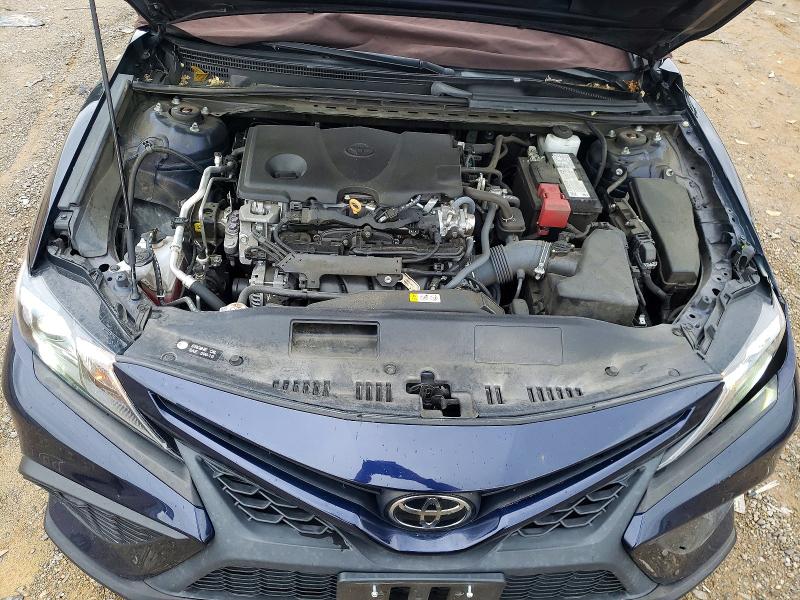 51504706 :رقم المزاد ، 4T1G11AK1NU045932 vin ، 2022 Toyota Camry مزاد بيع