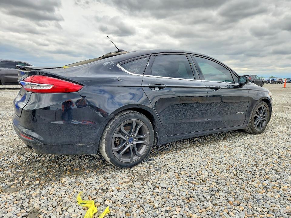 Продажа на аукционе авто 2018 Ford Fusion, vin: 3FA6P0LU1JR169956, номер лота: 54446426