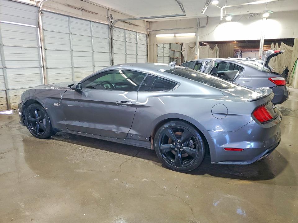 53035236 :رقم المزاد ، 1FA6P8CF1M5151514 vin ، 2021 Ford Mustang مزاد بيع