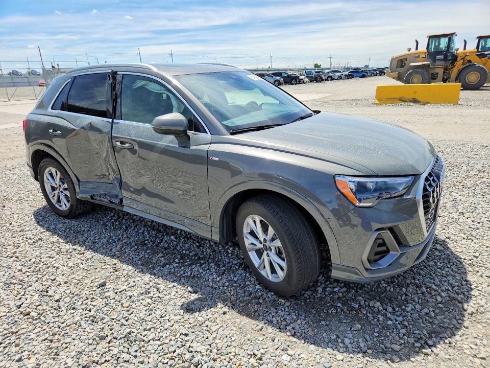 Продаж на аукціоні авто 2022 Audi Q3, vin: WA1DECF31N1112257, номер лоту: 54666566