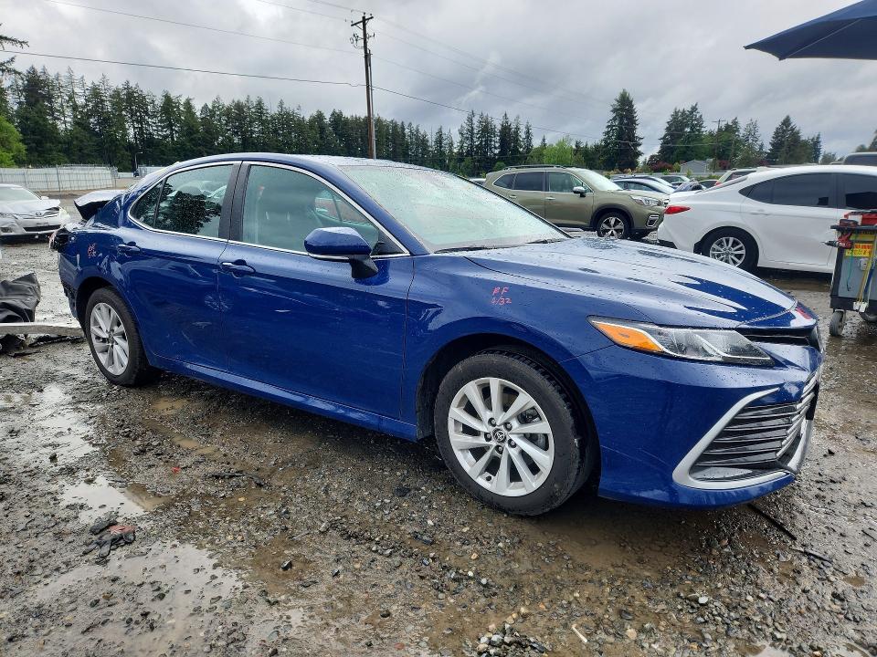 53940446 :رقم المزاد ، 4T1C11BKXRU129332 vin ، 2024 Toyota Camry مزاد بيع