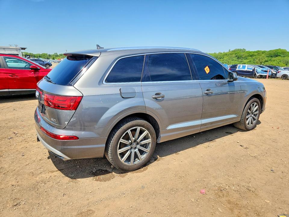 Продажа на аукционе авто 2018 Audi Q7, vin: WA1VAAF79JD001603, номер лота: 55131036