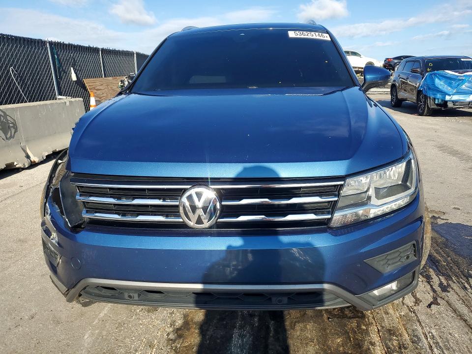 53625146 :رقم المزاد ، 3VV3B7AX4LM158940 vin ، 2020 Volkswagen Tiguan مزاد بيع