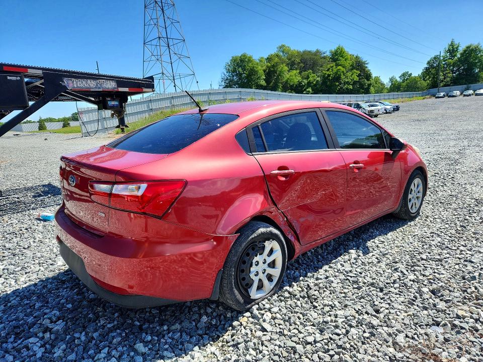 55948706 :رقم المزاد ، KNADM4A39H6118365 vin ، 2017 Kia Rio مزاد بيع