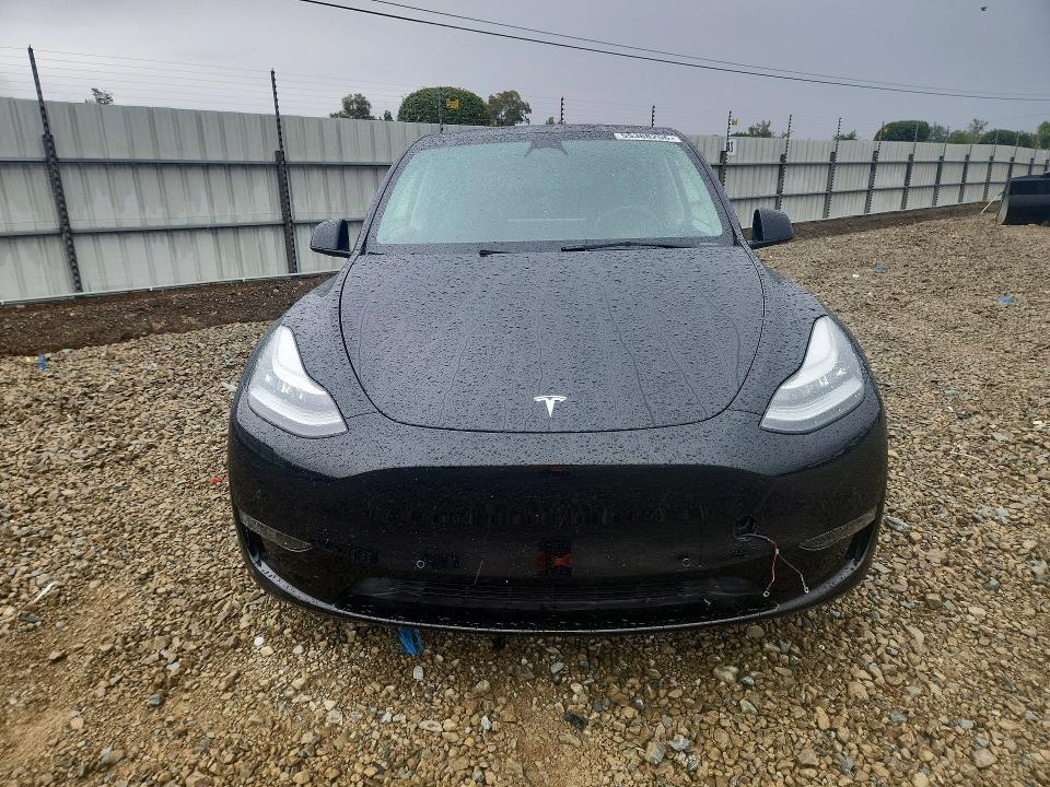 55368256 :رقم المزاد ، 7SAYGDEE7NF569336 vin ، 2022 Tesla Model Y مزاد بيع