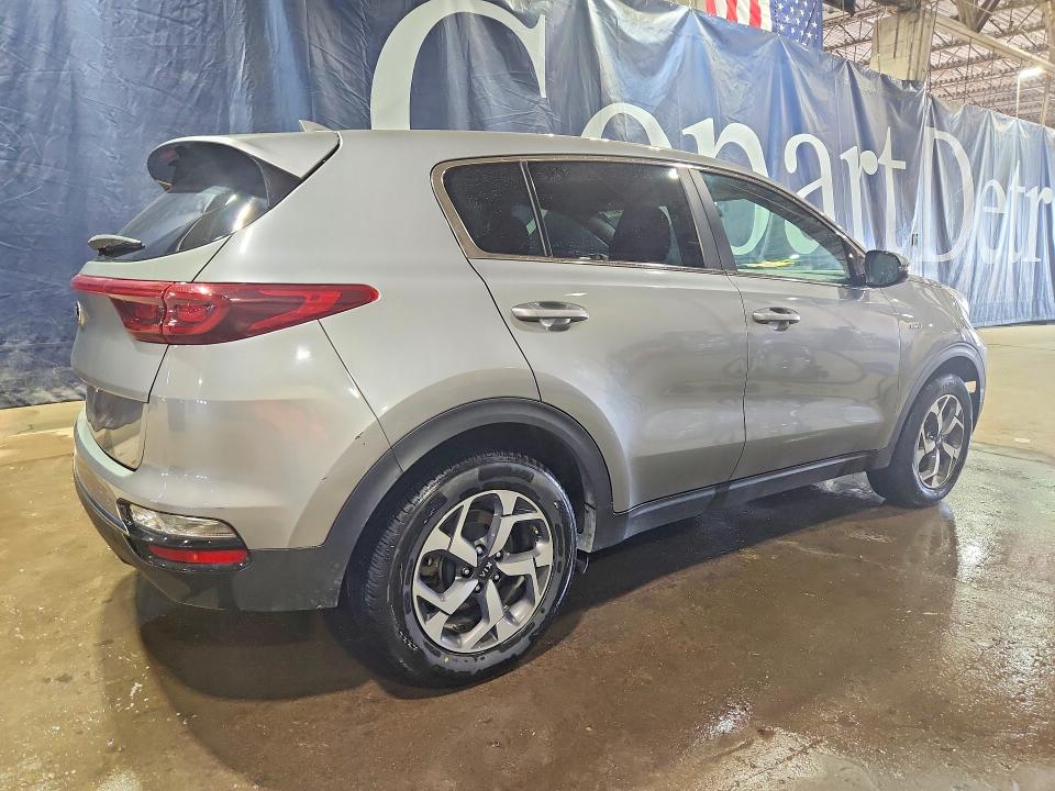 Продажа на аукционе авто 2020 Kia Sportage, vin: KNDPMCAC4L7732334, номер лота: 52261016