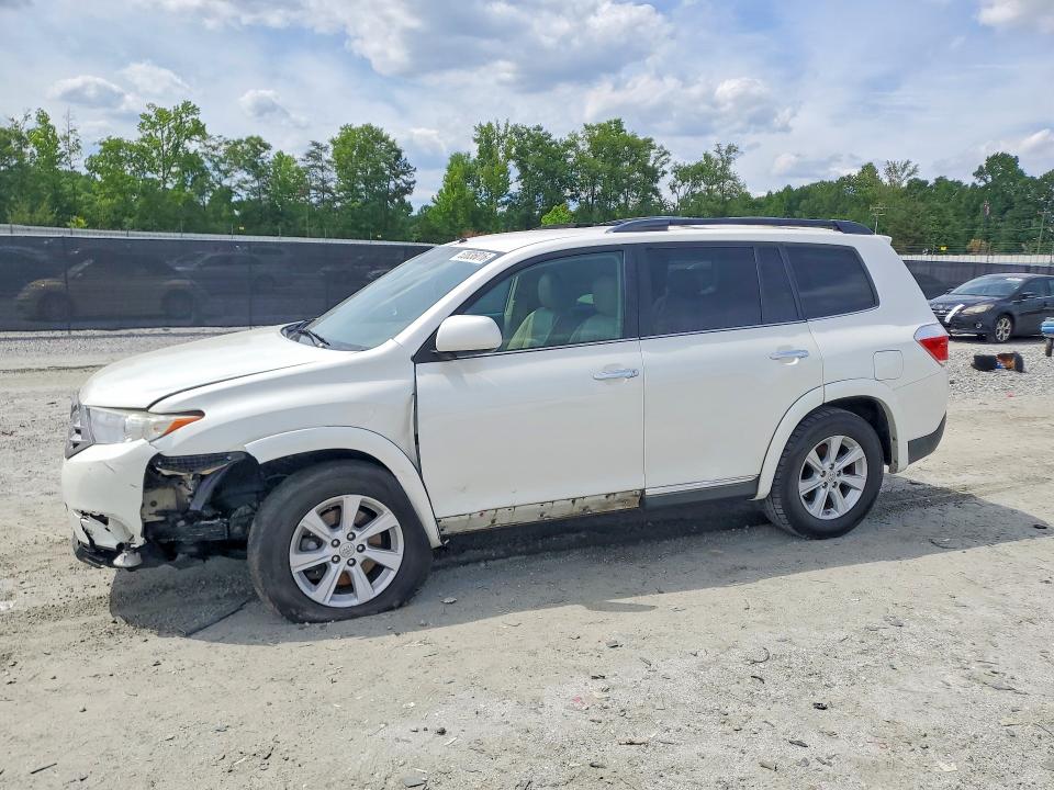 Auction sale of the 2013 Toyt Highlander, vin: 5TDBK3EH3DS273553, lot number: 52836016