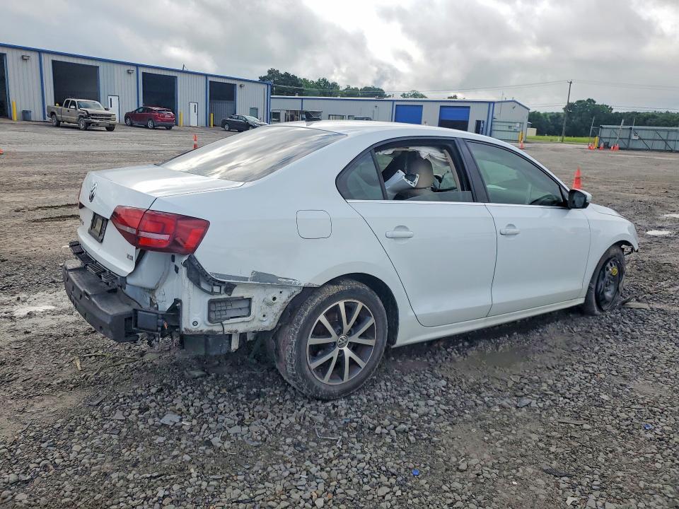 54421696 :رقم المزاد ، 3VWDB7AJ0HM290919 vin ، 2017 Volkswagen Jetta مزاد بيع