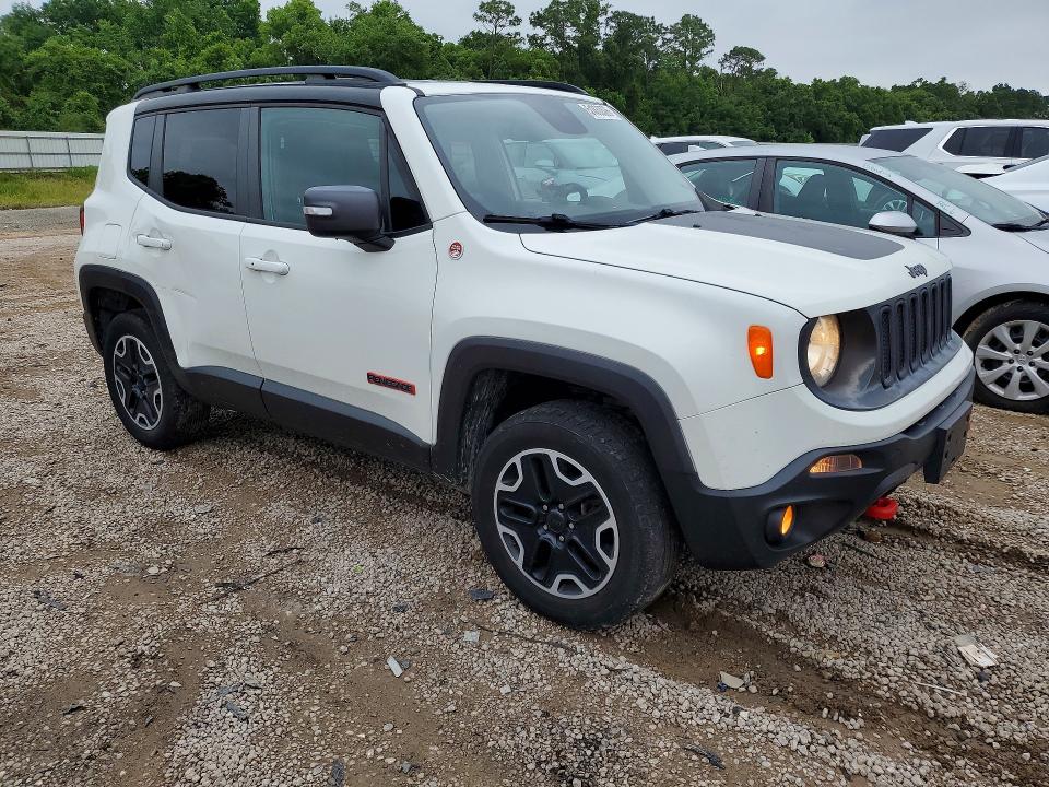 51830526 :رقم المزاد ، ZACCJBCT9GPD46340 vin ، 2016 Jeep Renegade مزاد بيع