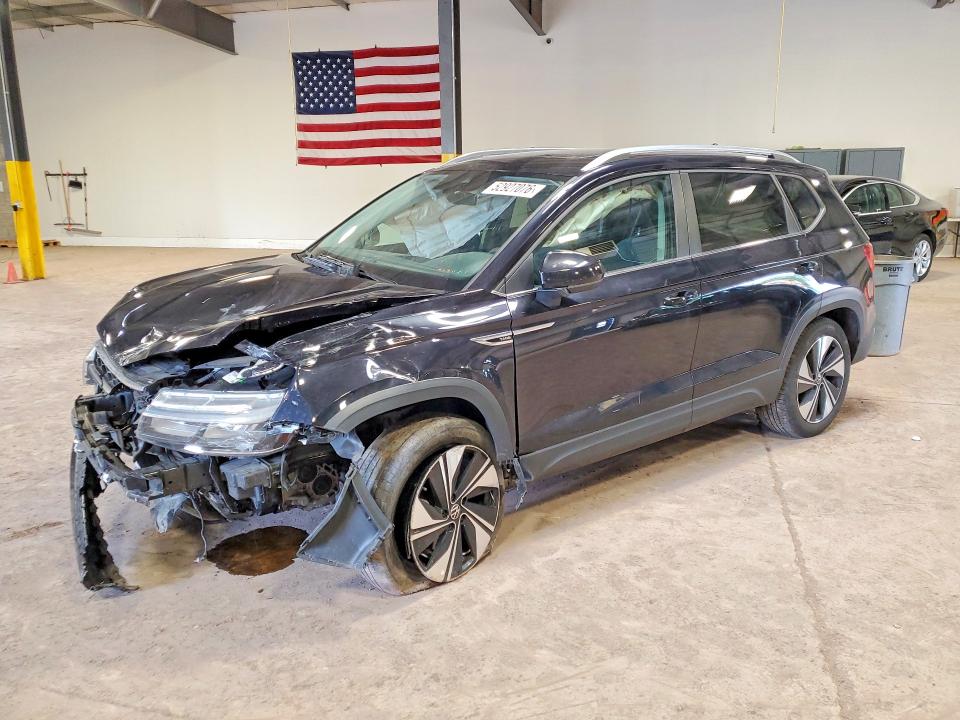 Продажа на аукционе авто 2024 Volkswagen Taos, vin: 3VVVX7B25RM027859, номер лота: 52927076