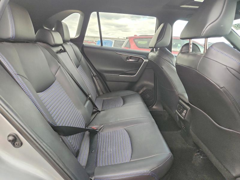 53011046 :رقم المزاد ، 2T3EWRFV3LW067901 vin ، 2020 Toyota Rav4 مزاد بيع