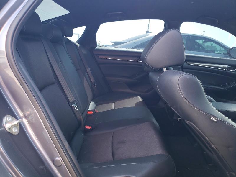 53749106 :رقم المزاد ، 1HGCV1F33LA002444 vin ، 2020 Honda Accord مزاد بيع