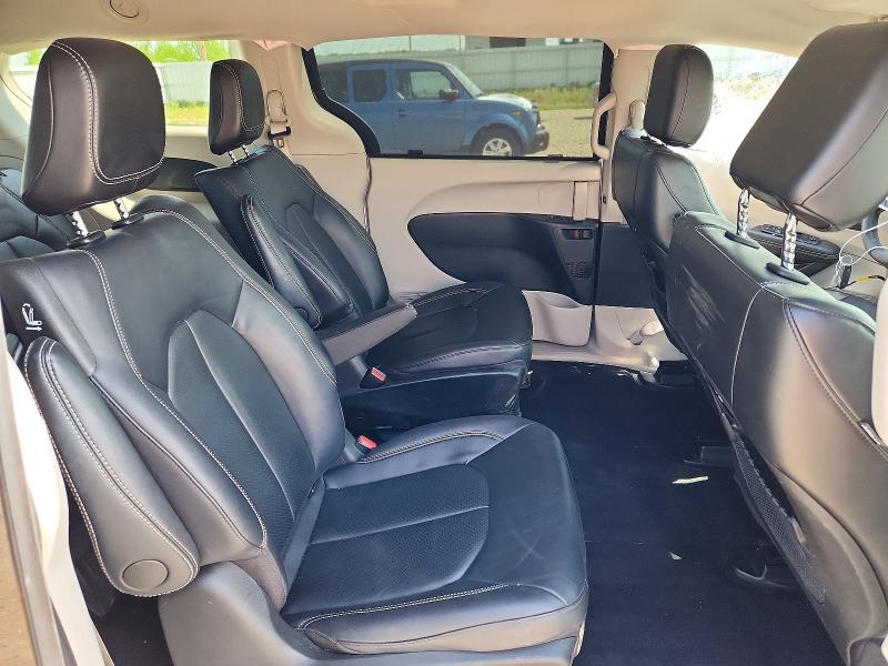55005546 :رقم المزاد ، 2C4RC1S73RR118285 vin ، 2024 Chrysler Pacifica مزاد بيع