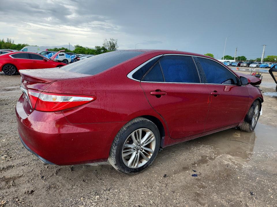 55160156 :رقم المزاد ، 4T1BF1FKXGU599378 vin ، 2016 Toyota Camry مزاد بيع