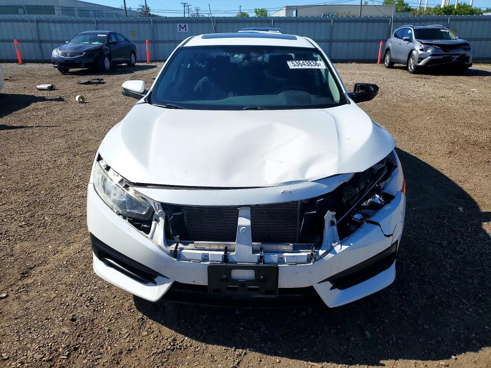 Продаж на аукціоні авто 2018 Honda Civic, vin: 19XFC2F7XJE018984, номер лоту: 53643836