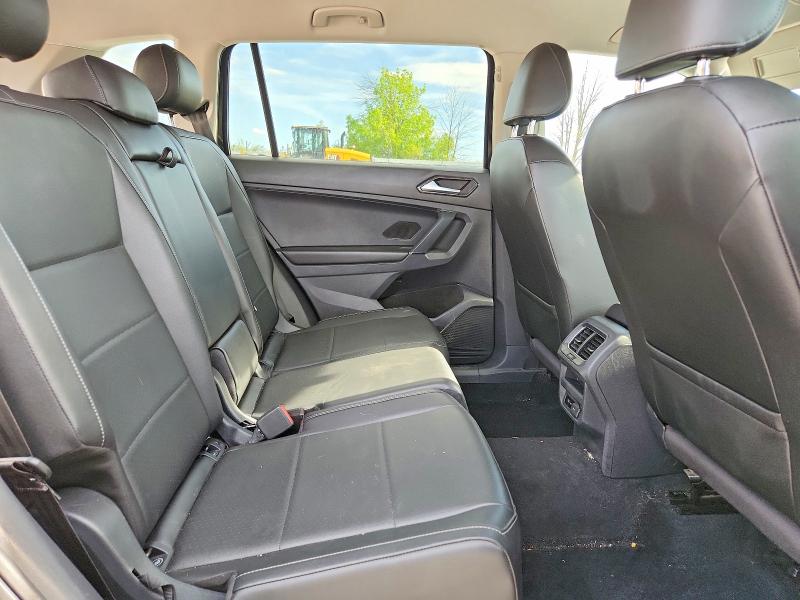 Продажа на аукционе авто 2018 Volkswagen Tiguan, vin: 3VV2B7AX4JM042467, номер лота: 53937816