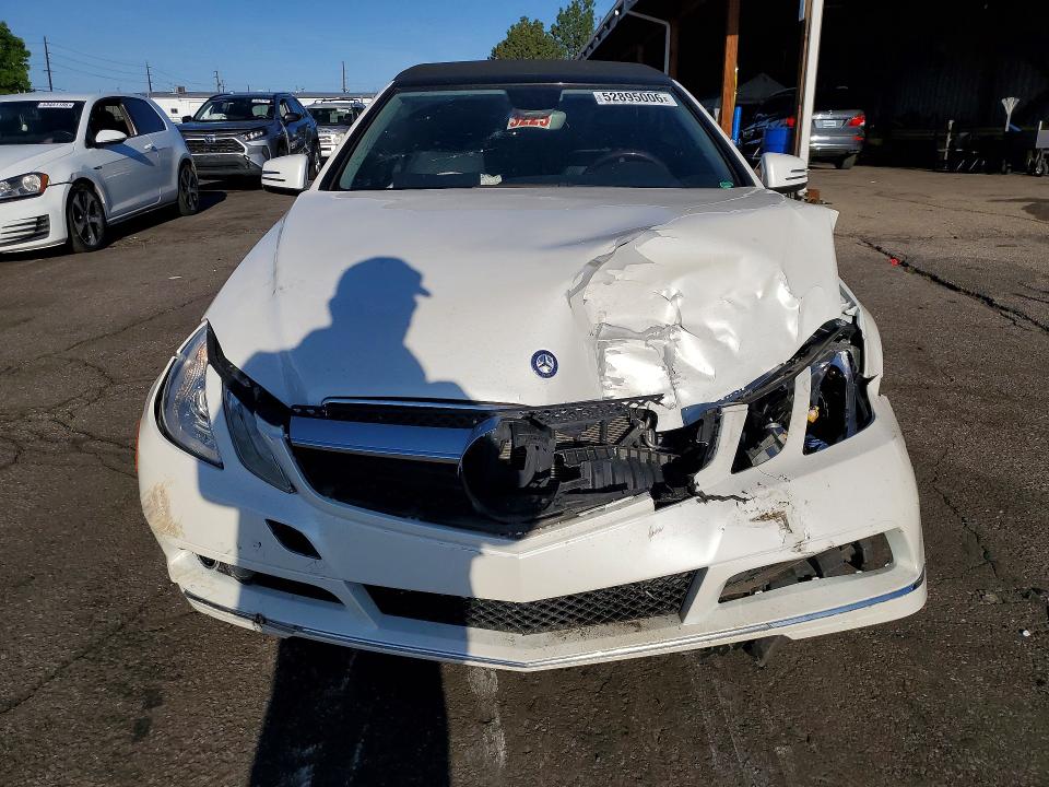 52895006 :رقم المزاد ، WDDKK5GF3BF060046 vin ، 2011 Mercedes-benz E مزاد بيع