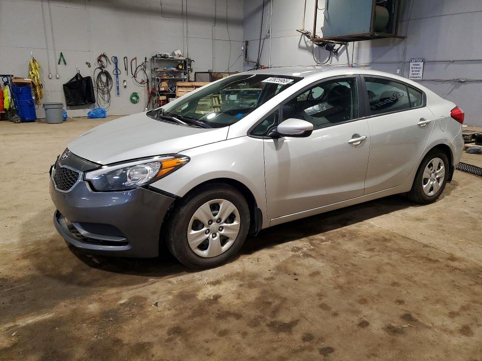 2016 Kia Forte მანქანა იყიდება აუქციონზე, vin: KNAFK4A63G5462500, აუქციონის ნომერი: 52825966