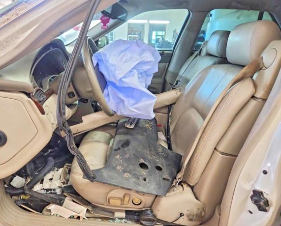 2003 Cadillac Seville მანქანა იყიდება აუქციონზე, vin: 1G6KS54Y73U106638, აუქციონის ნომერი: 54445736