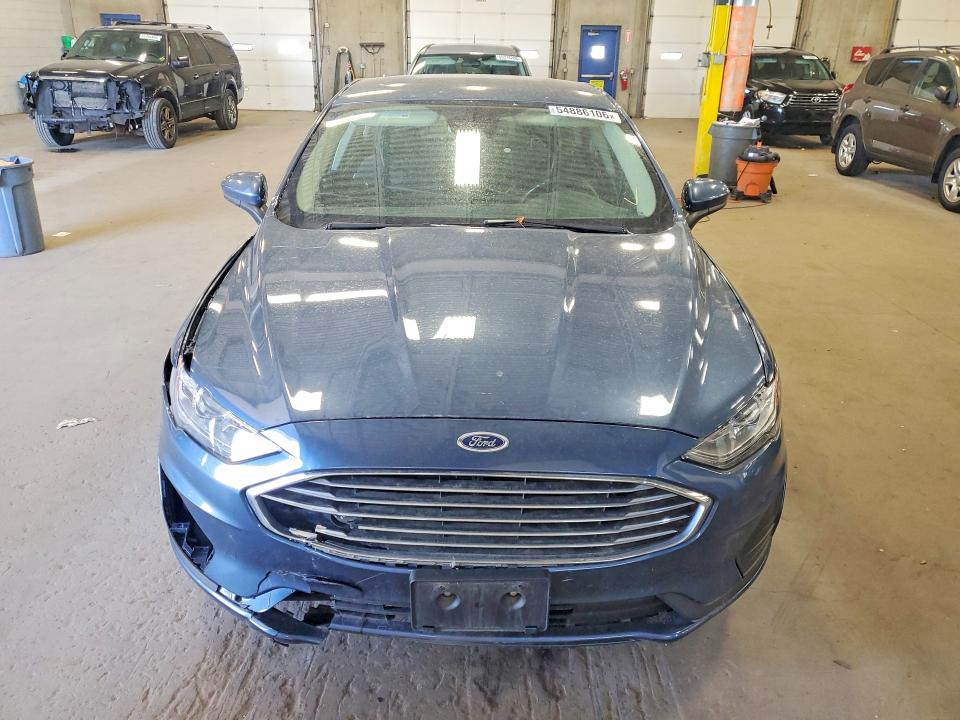 55865706 :رقم المزاد ، 3FA6P0LU1KR134058 vin ، 2019 Ford Fusion مزاد بيع