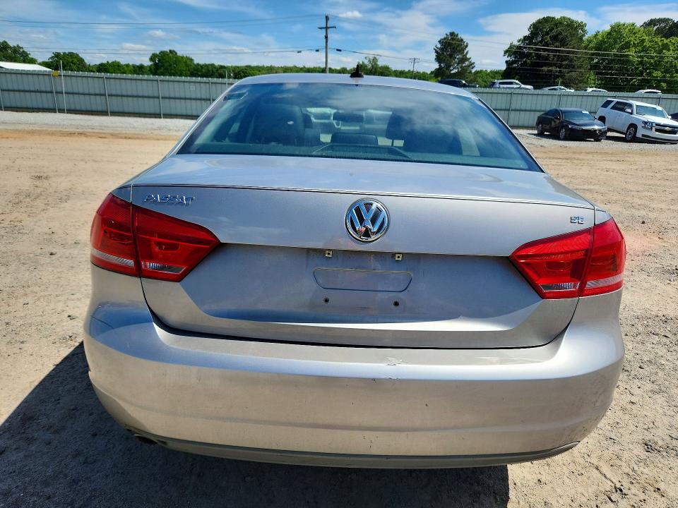 2012 Volkswagen Passat მანქანა იყიდება აუქციონზე, vin: 1VWBP7A37CC089569, აუქციონის ნომერი: 52991196