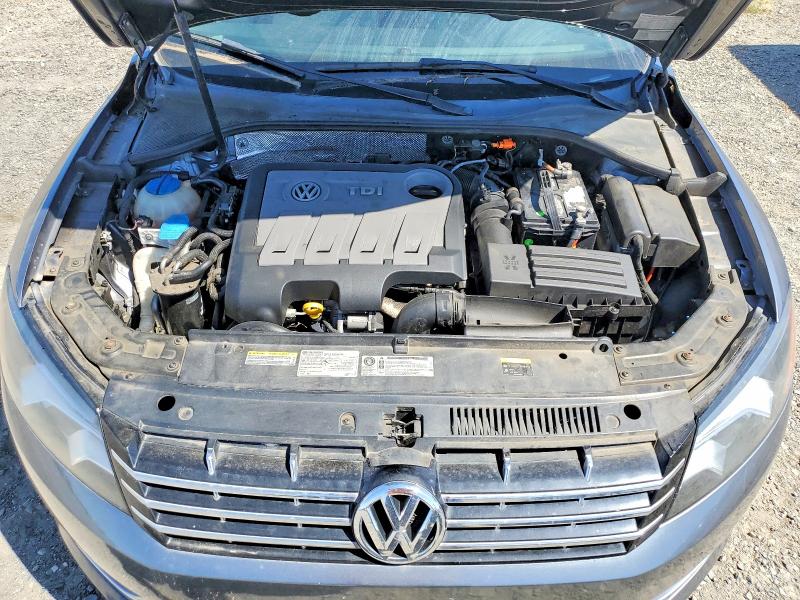 52926256 :رقم المزاد ، 1VWCN7A3XEC101758 vin ، 2014 Volkswagen Passat مزاد بيع