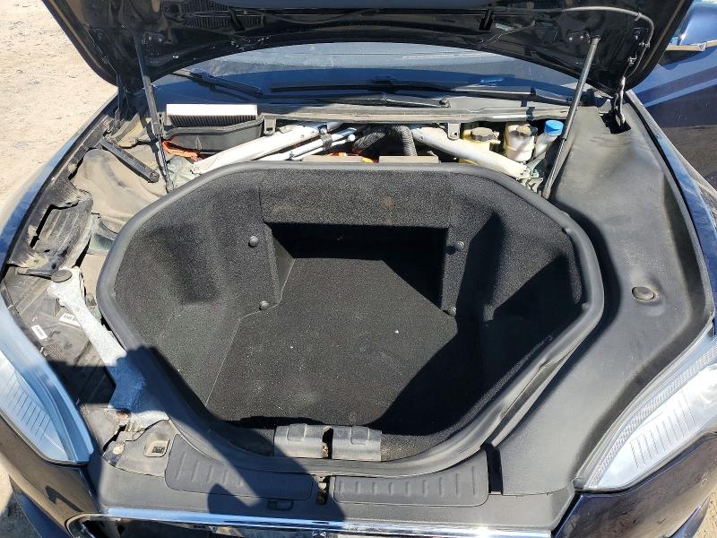 51848926 :رقم المزاد ، 5YJSA1H12EFP41588 vin ، 2014 Tesla Model S مزاد بيع