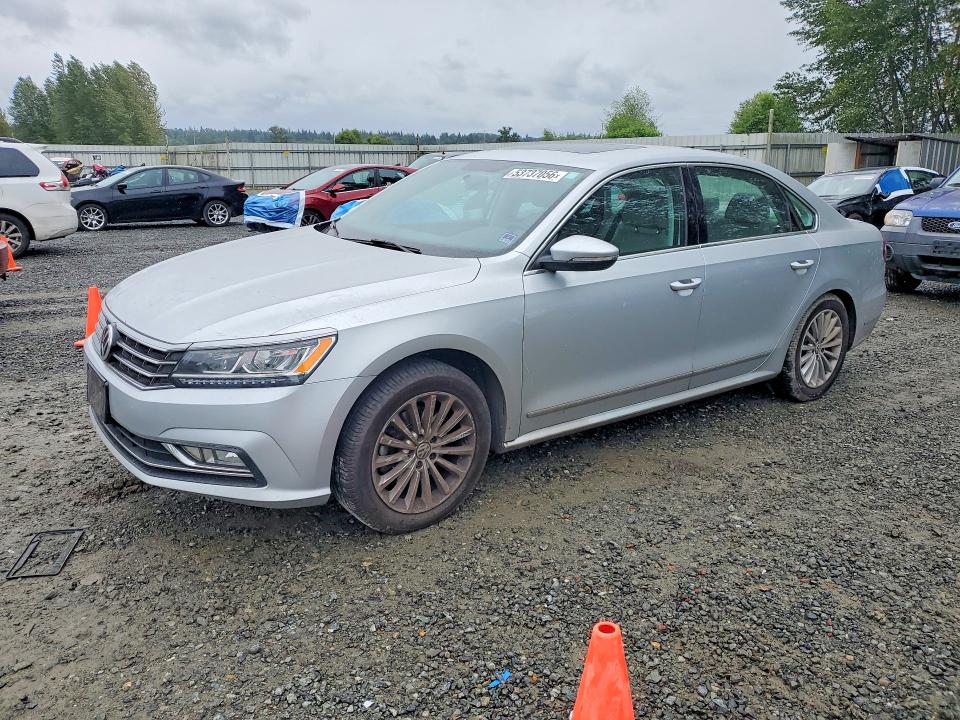 2017 Volkswagen Passat მანქანა იყიდება აუქციონზე, vin: 1VWBT7A30HC014909, აუქციონის ნომერი: 53737056