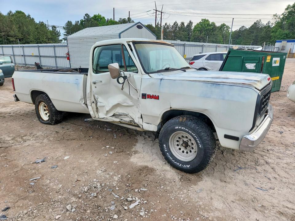 1984 Dodge D-series მანქანა იყიდება აუქციონზე, vin: 1B7GD14T6ES293251, აუქციონის ნომერი: 52688366
