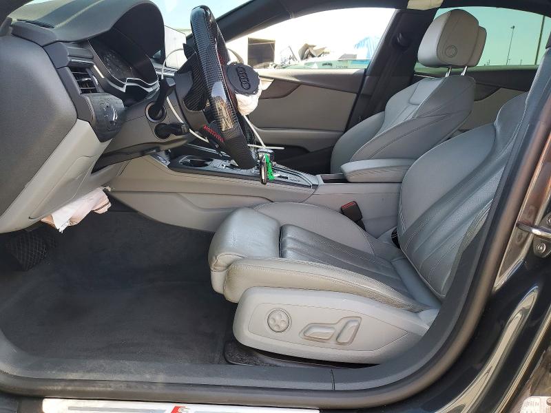 51843886 :رقم المزاد ، WAUENCF52JA060477 vin ، 2018 Audi A5 مزاد بيع