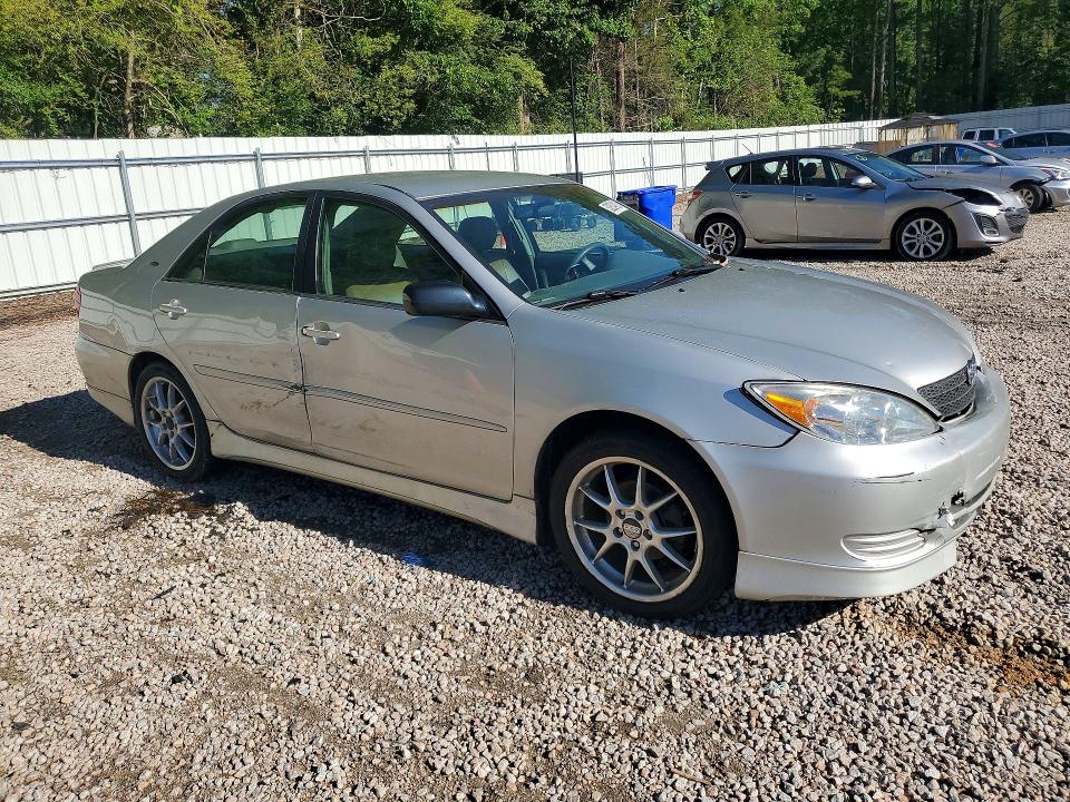 52824926 :رقم المزاد ، 4T1BE32KX4U812913 vin ، 2004 Toyota Camry مزاد بيع
