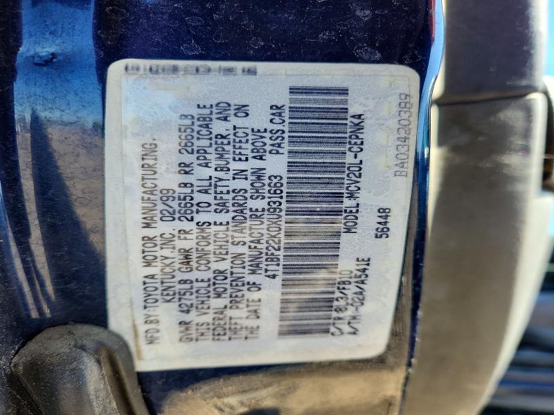 52732956 :رقم المزاد ، 4T1BF22K0XU931663 vin ، 1999 Toyota Camry مزاد بيع