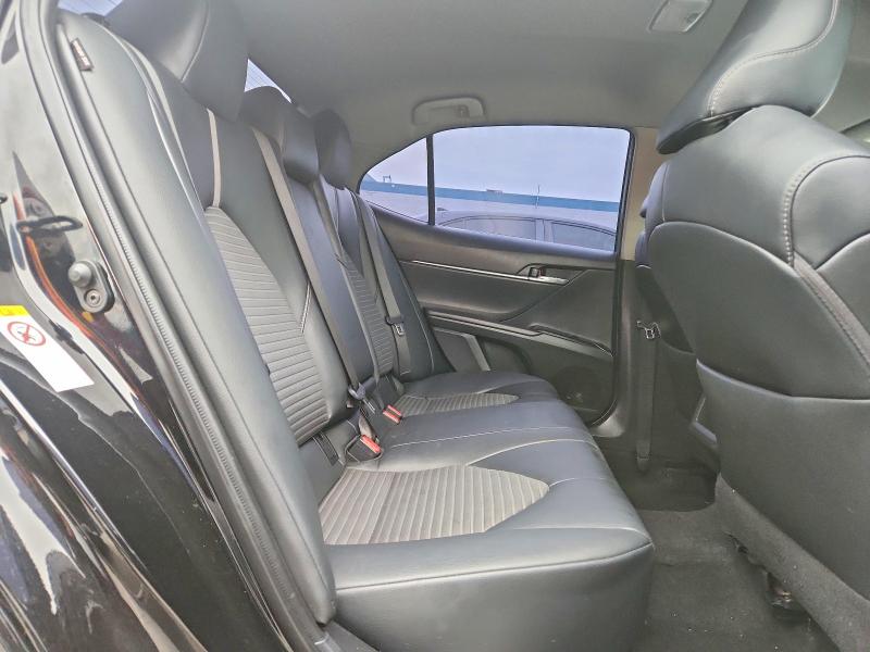 50670966 :رقم المزاد ، 4T1B11HK3KU188876 vin ، 2019 Toyota Camry مزاد بيع