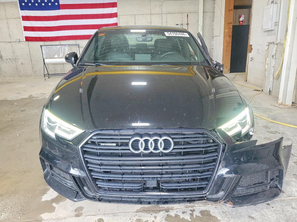 54706486 :رقم المزاد ، WAUBEGFF4LA032797 vin ، 2020 Audi A3 مزاد بيع