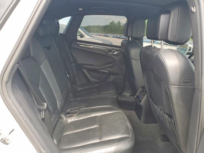 Auction sale of the 2016 Porsche Macan, vin: WP1AB2A56GLB48617, lot number: 55522346