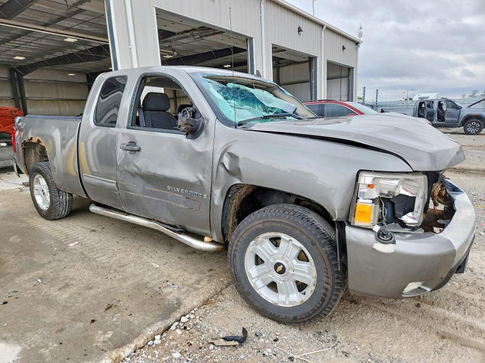 Продажа на аукционе авто 2009 Chevrolet Silverado, vin: 1GCEK29009Z196724, номер лота: 54263456