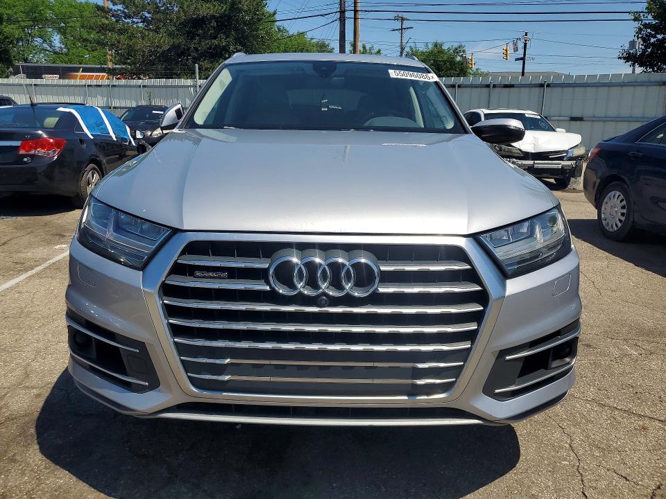 Продаж на аукціоні авто 2019 Audi Q7, vin: WA1LAAF7XKD001053, номер лоту: 55096086