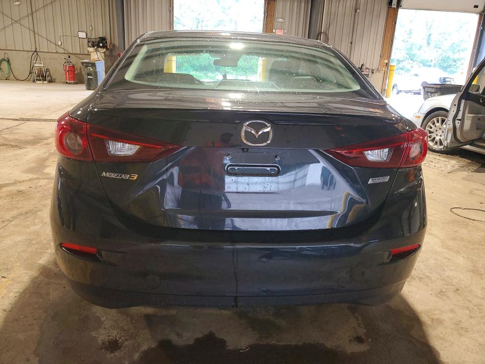 54855836 :رقم المزاد ، 3MZBN1V35JM188125 vin ، 2018 Mazda 3 مزاد بيع