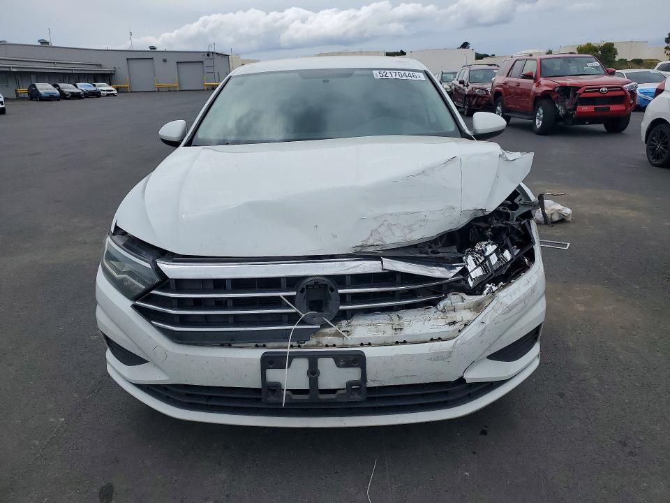52170446 :رقم المزاد ، 3VWC57BU8KM135876 vin ، 2019 Volkswagen Jetta مزاد بيع
