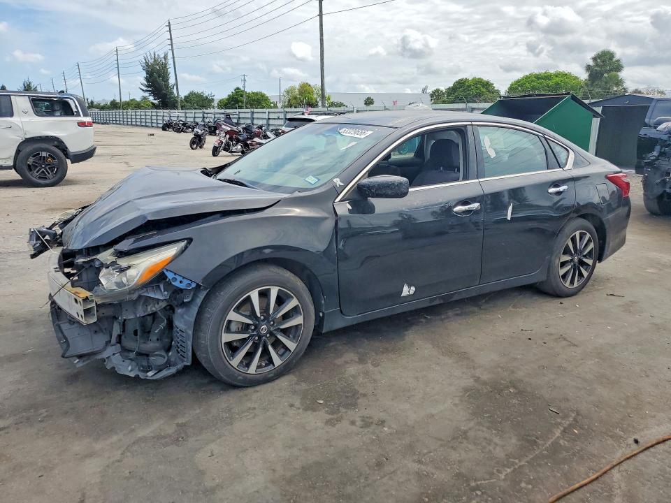 53329656 :رقم المزاد ، 1N4AL3AP4JC208221 vin ، 2018 Nissan Altima مزاد بيع